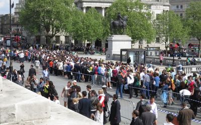 PROUDLY SOUTH AFRICAN: Thousands of South Africans turned out on Wednesday to vote at South Africa House, in London’s Trafalgar Square. Picture: MARVIN MEINTJIES