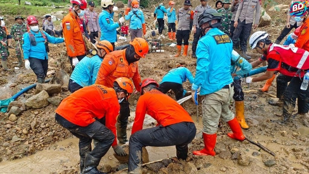 Cuaca Buruk Hambat Hari Kelima Pencarian Longsor Pekalongan