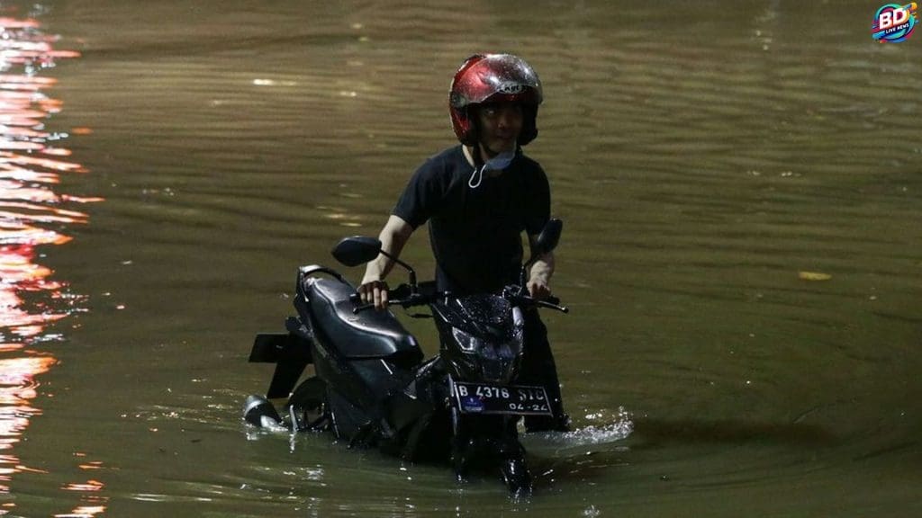 Jakarta Dilanda Banjir: 52 RT Masih Tergenang, Ini Data Terbaru