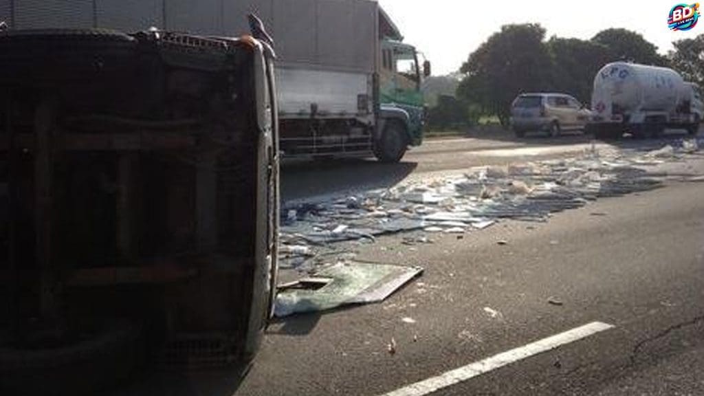 Tiga Tewas dalam Kecelakaan Truk Vs Ioniq di Tol JORR Puri