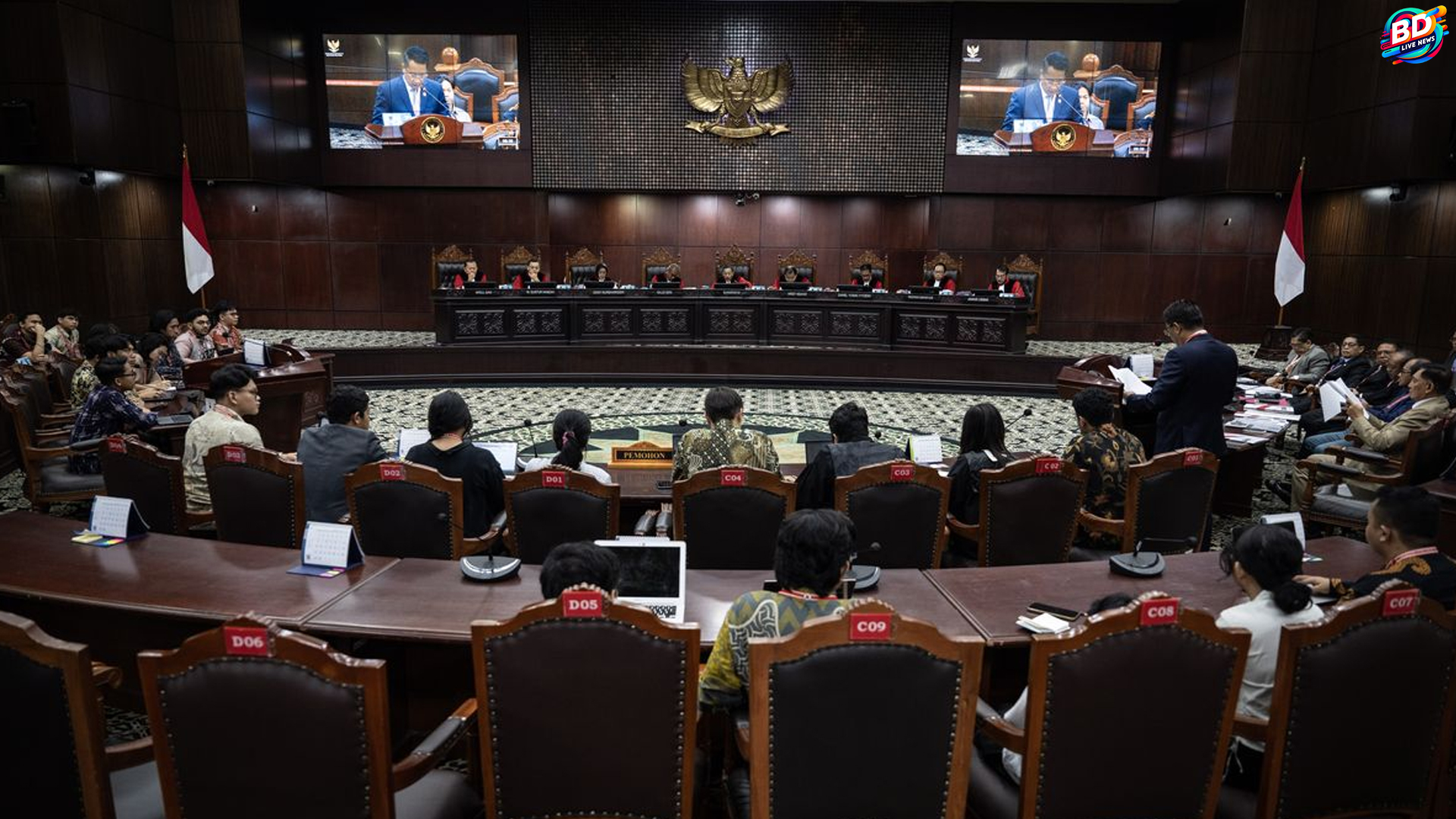 MK Tolak Uji Materi UU MD3, DPR Kini Wajib Rapat di Gedung