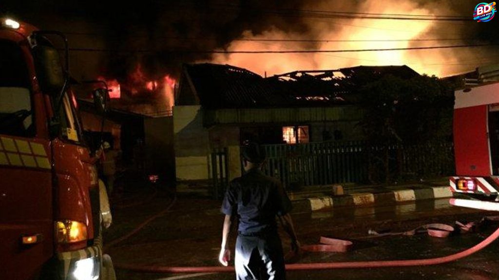 Pabrik Lilin Tamansari Terbakar, 23 Mobil Damkar Turun Tangan