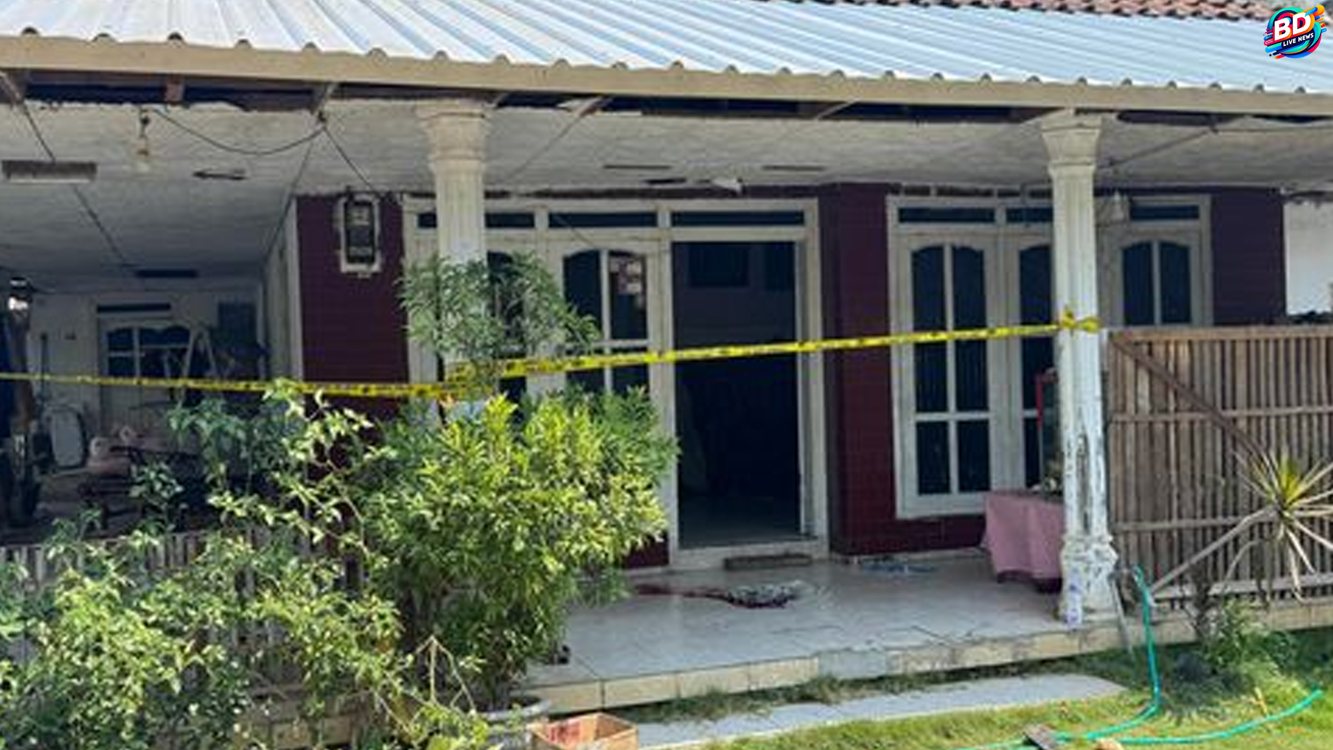 Marah Warga Pasuruan Rusak Rumah Pembunuh Bocah 7 Tahun