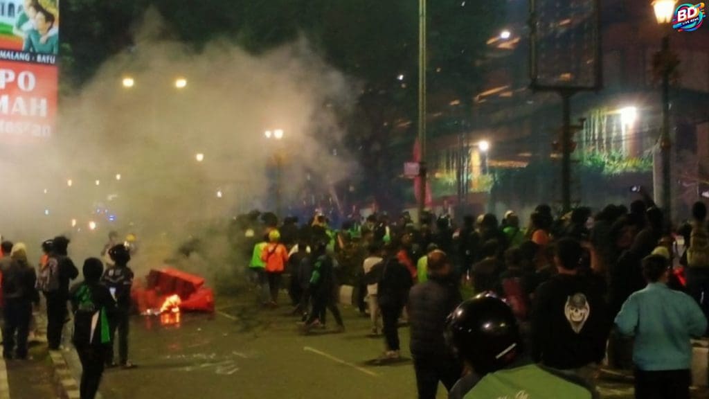 Massa di Mapolresta Malang: 5 Alasan Kuat Tuntut Keadilan Affan