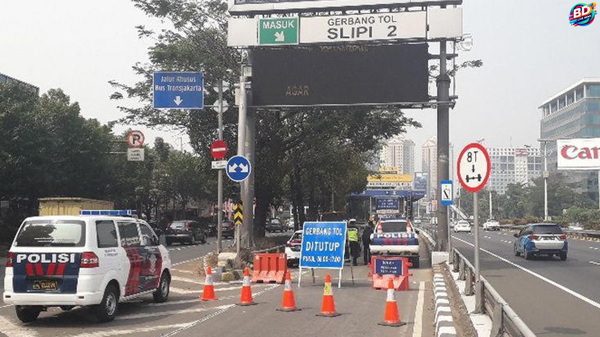 Awas Padat: 4 Faktor Penutupan Gerbang Tol yang Bikin Macet