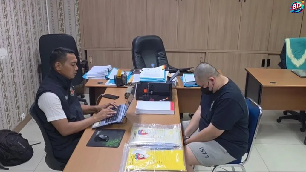 Janji Mimpi Jadi Pilot dan 5 Trik Licik Pegawai Bandara Soetta