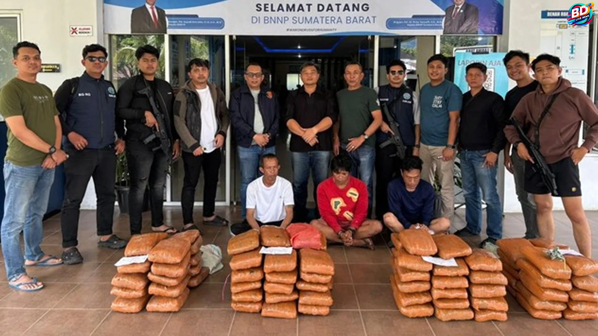 BNN Sumbar Berhasil Bongkar 100 Paket Ganja, 3 Orang Terlibat di Agam