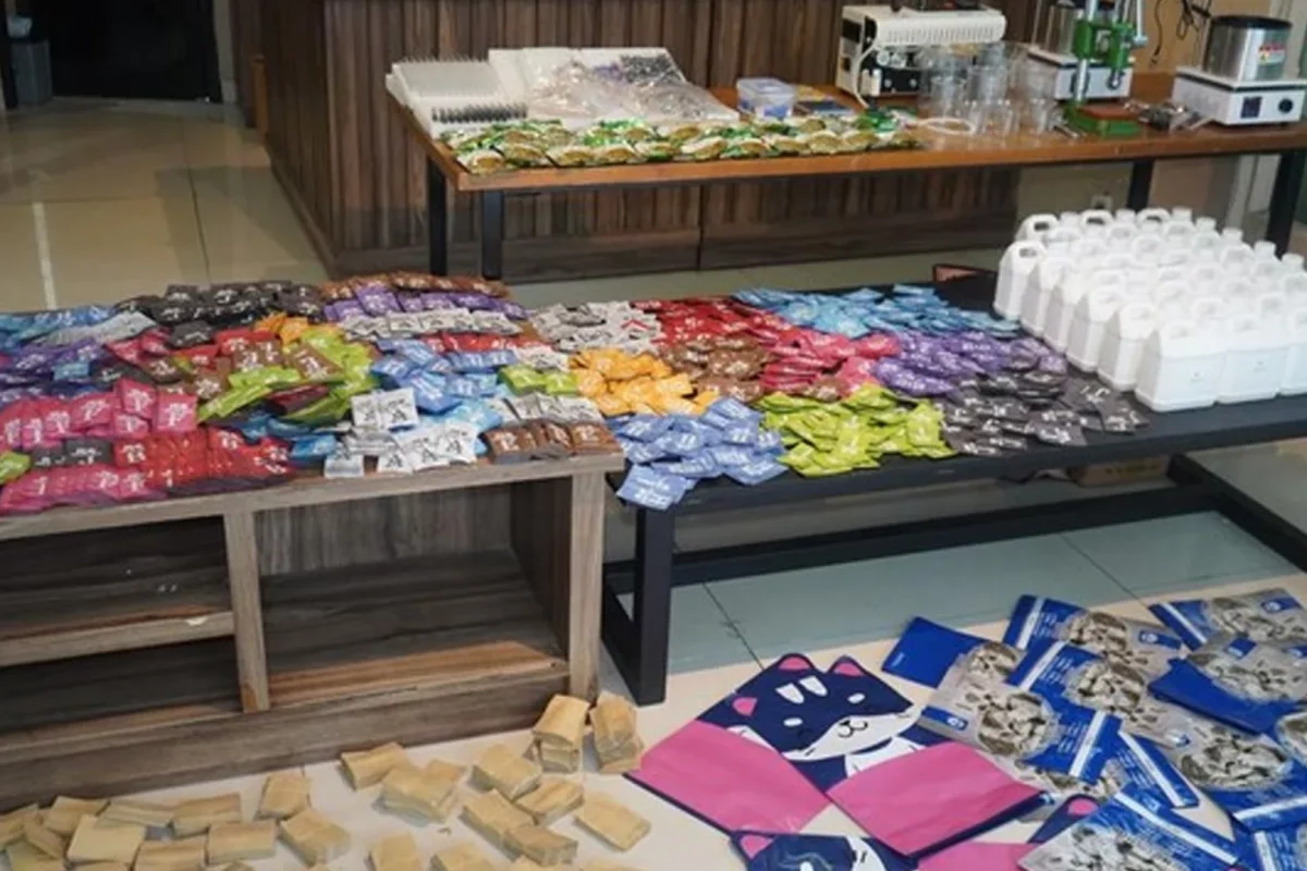 Tangerang 5 Polisi Ungkap Lab Narkoba 1 Warga Malaysia Ditangkap