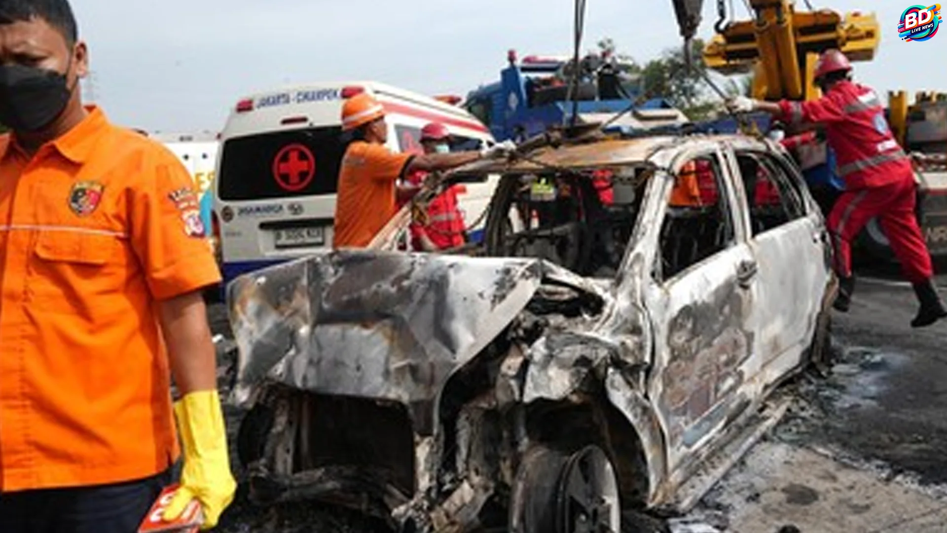 Tol Japek Arah Cikampek Alami 4 Titik Kemacetan Parah